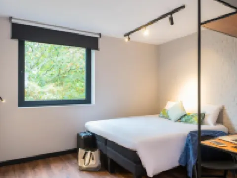 イビス ブリュッセル センター シャトラン イクセルのホテル