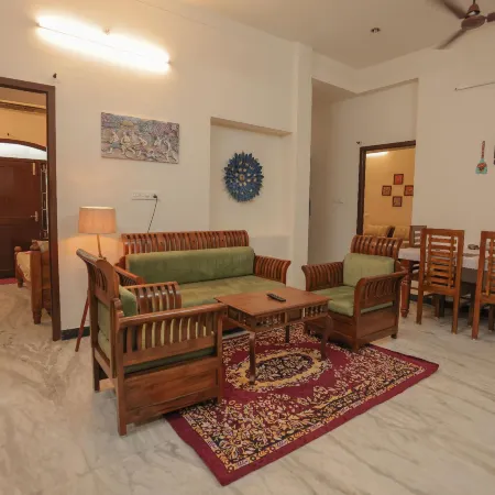 Comfy 2BHK Near Rock Beach