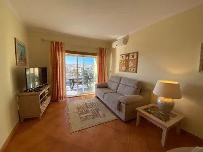 B11 - Condominio do Mar Apartment Hotels near Meia Praia