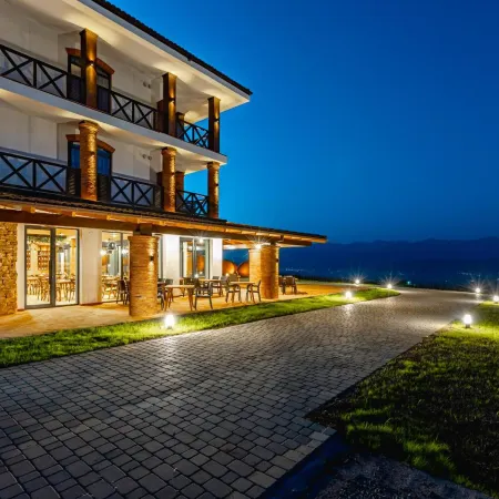 Hotel Qvevrebi