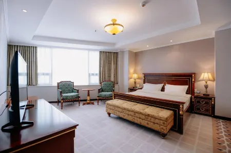 Мега Палас Отели рядом с достопримечательностью «Памятник А.П. Чехову»