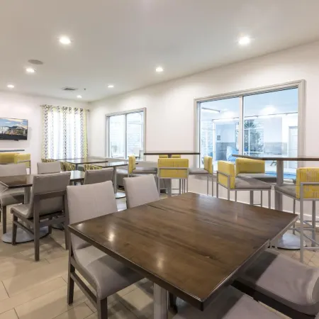 La Quinta Inn & Suites by Wyndham Asheville Downtown