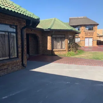 Sikhula Sonke Guest House