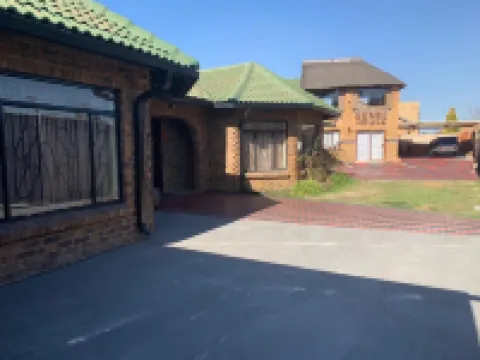 Sikhula Sonke Guest House