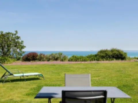 La Metairie du Vauhariot - Cottages de Caractère Vue Mer - Terrasse & Piscine Intérieure Chauffée Hotels in Cancale