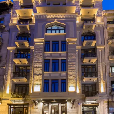 فاردار بالاس هوتل - سبيشال كلاس Hotels near ساحة جيهانغير