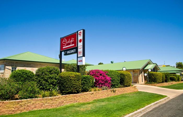 Starlight Motor Inn