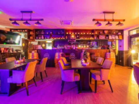 Park Hotel Hotels in Buk