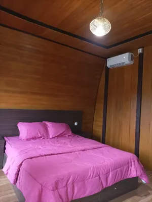 Pantai Alfath Stira Paradise Hotel dekat Masjid Nurul Syamsia Lasape