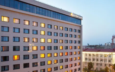 AZIMUT CITY Отель Воронеж (Азимут Воронеж) Отели рядом с достопримечательностью «Памятник "Продавец и покупатель"»