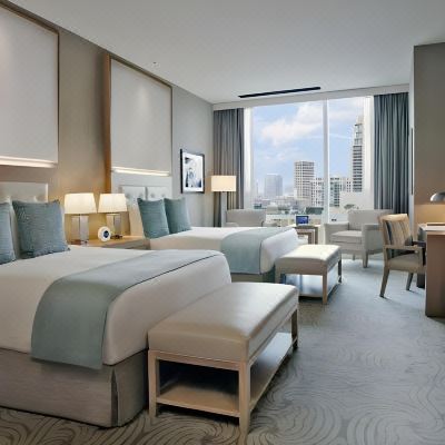 Deluxe  Two Queen Room with City View Trump International Hotel & Tower Chicago Promo Code