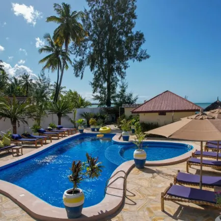 Moayana Liora Zanzibar