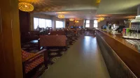 Gladstone Reef Hotel Motel - bar