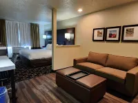 Comfort Inn & Suites Hotels in Shakopee