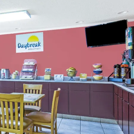 Days Inn by Wyndham Ashland