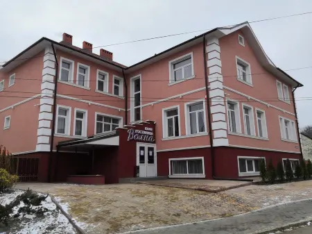 Волна Отели рядом с достопримечательностью «Мемориальный комплекс в честь героев штурма Пиллау»