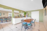 Super 8 by Wyndham New Iberia Hotels in New Iberia