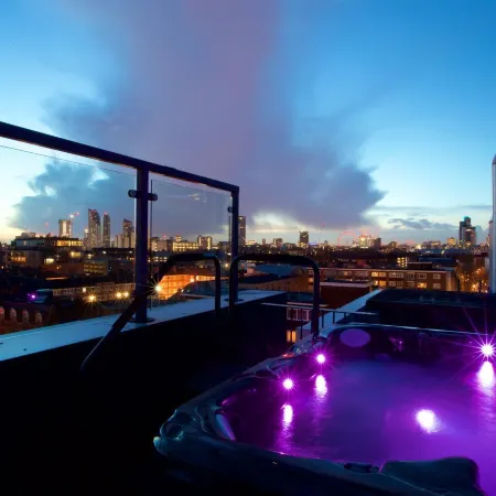 Bermondsey Square Hotel - A Bespoke Hotel Отели рядом с достопримечательностью «Пекхэм»