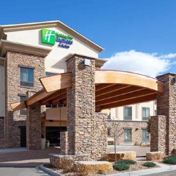 Holiday Inn Express & Suites LOVELAND by IHG