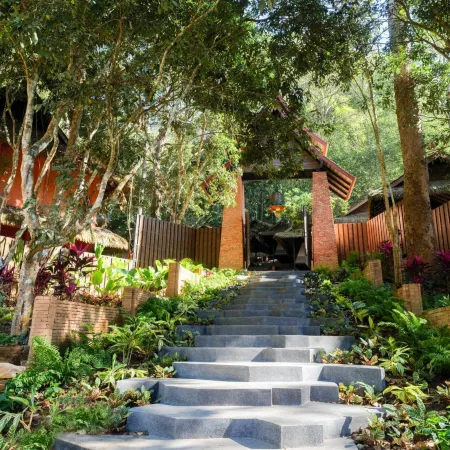 iRETREAT Jungle Bliss, Pa Pae