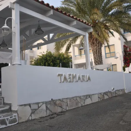 Tasmaria Aparthotel