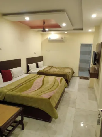 Hotel Alpine  호텔