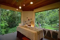 Arenal Observatory Lodge & Trails - spa