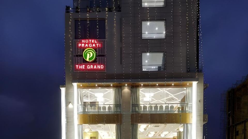 Hotel Pragati the Grand Ahmedabad