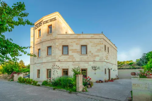 Esens Stone House - Bed and Breakfasts