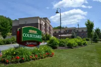 Courtyard Hanover Lebanon Hotels in Lyme