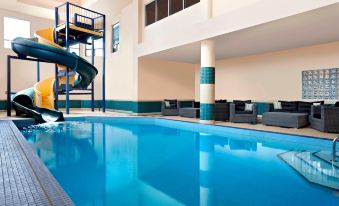 Four Points by Sheraton Hotel & Suites Calgary West