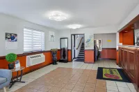Super 8 by Wyndham Johnson City