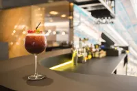 巴黎阿爾克伊萬怡飯店 - 酒吧