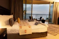 O Beach Hotel & Resort Hotel a Maeen Sub-District