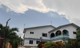 Elizz Guest House