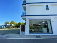 Bohemia homestay Hotels in Ji‘an Railway Station/Container House Starbucks