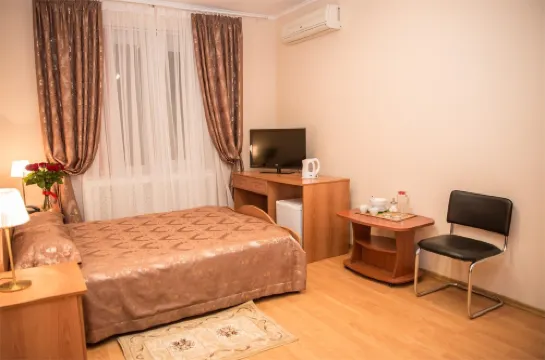 VIP House Hotel