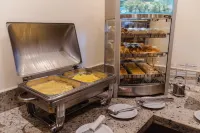 Hotel Caiuá Express - breakfast