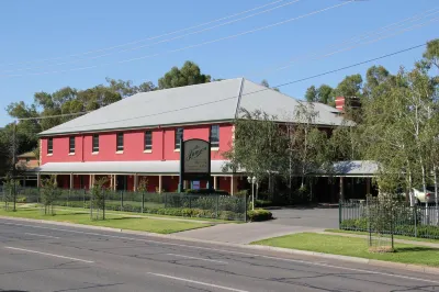 The Lawson Riverside Suites Hotels near Sunglass Hut Wagga Wagga Kiosk