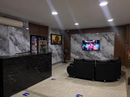 Hotel Los Arcángeles Отели рядом с Аэропорт Каката