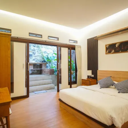Omah Angkul Angkul Villa