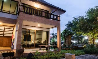 BaanRimNam Resort Trat