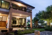 BaanRimNam Resort Trat Hotel di 