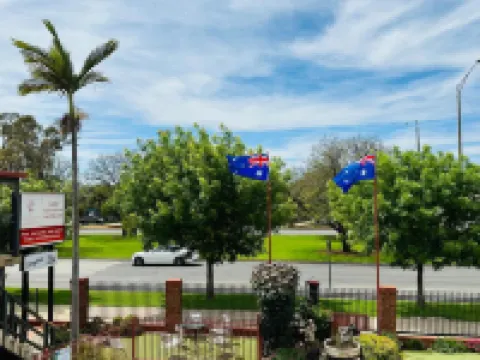 Early Australian Motor Inn Hotels in Mildura