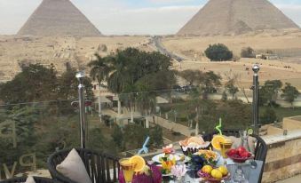 Sky Pyramids View Inn