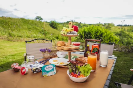 Kirin Sky Resort Отели рядом с достопримечательностью «Baan 2 Nao at Khao Kho Wind Turbine»