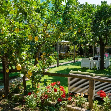 Relais Correale Rooms & Garden