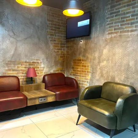 Comfort Center Suit Hotel