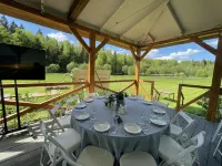 Tsentr Konnogo Otdyiha Karavan Hotels in Schukowski rajon