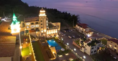 Yeosu Musical House Hotels near Aeyangwon History Hall